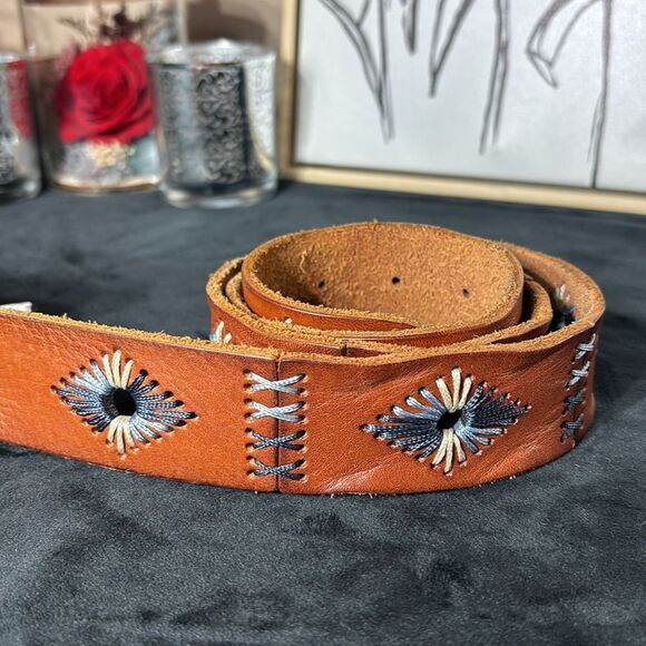 Lucky Brand Brown Leather Belt with Embroidered Detail - Picture 2 of 9
